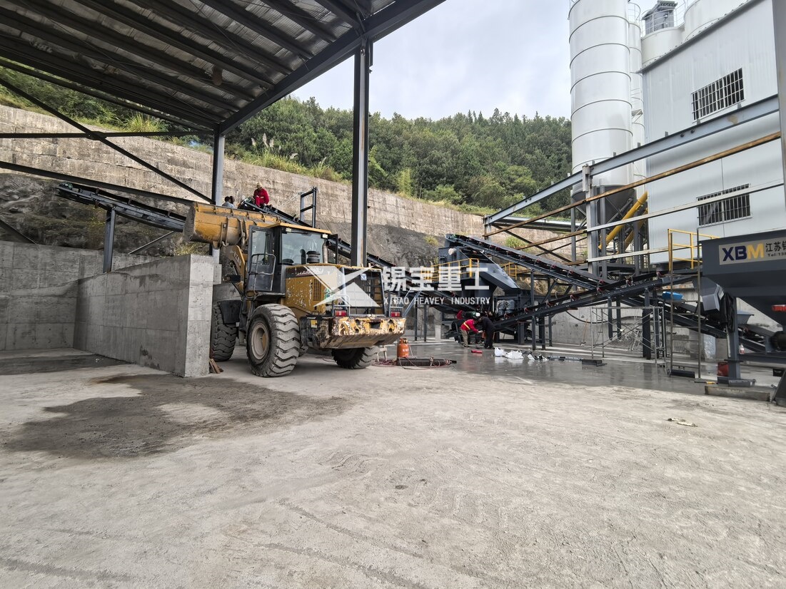 四川省巴中市瀝青再生料破碎篩分設備現場7